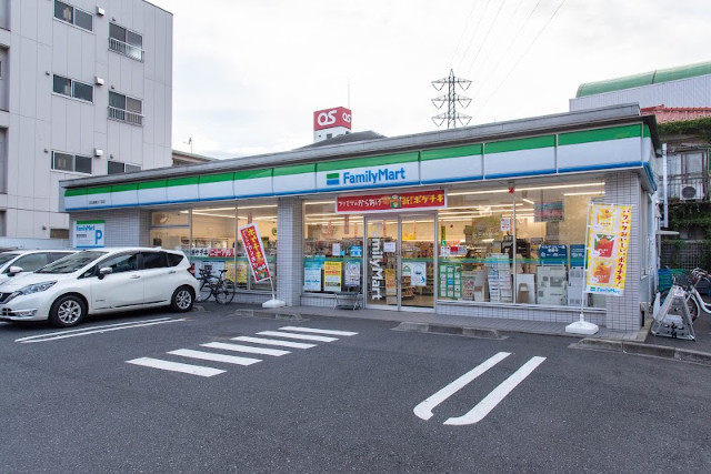 パールハイム綾瀬401号室 ファミリーマート足立綾瀬三丁目店