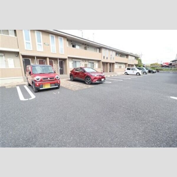 ウィルビューF106号室 駐車場