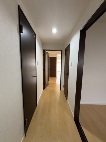 アーク・アン・シェル0107号室 同建物別部屋の参考画像