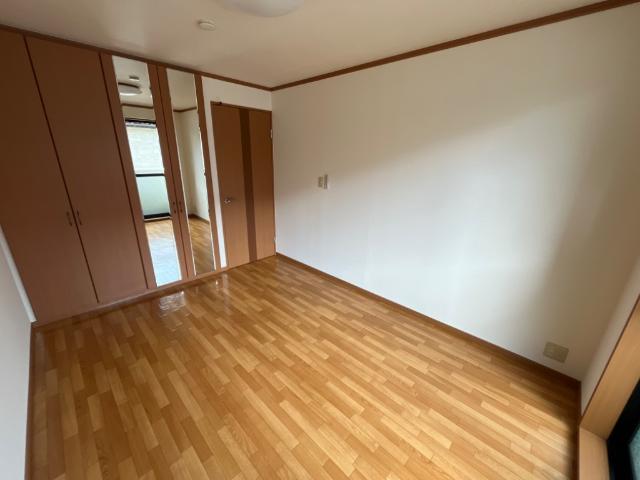 サンヒルズ201号室 室内