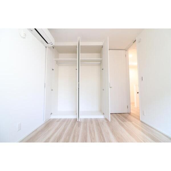 市川市香取1丁目戸建貸家 リビング