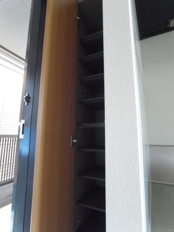 マロンカーサ1階 シューズボックス