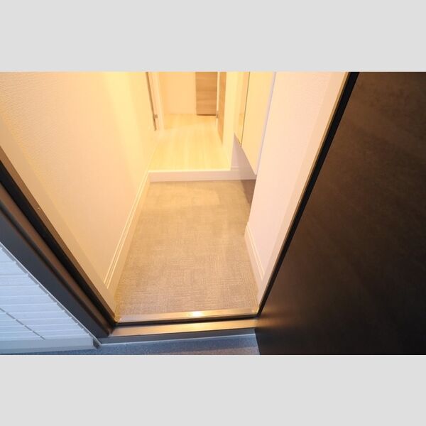 オークリーフ三郷　B棟 玄関