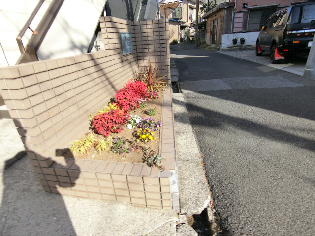 メゾンブランシュ 前面道路