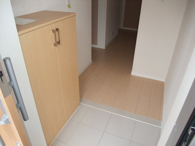 プティ・モンド 玄関