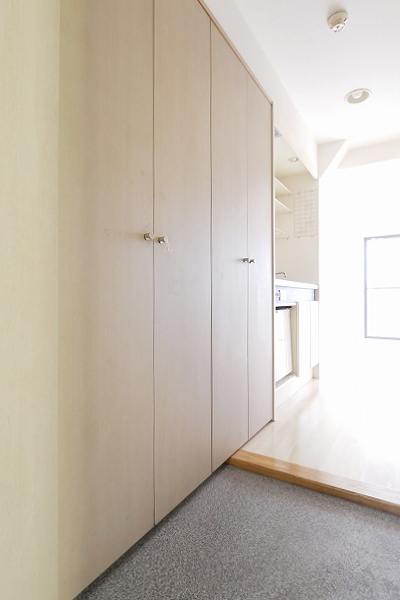 ライオンズマンション横浜反町310号室 同建物別部屋の参考画像