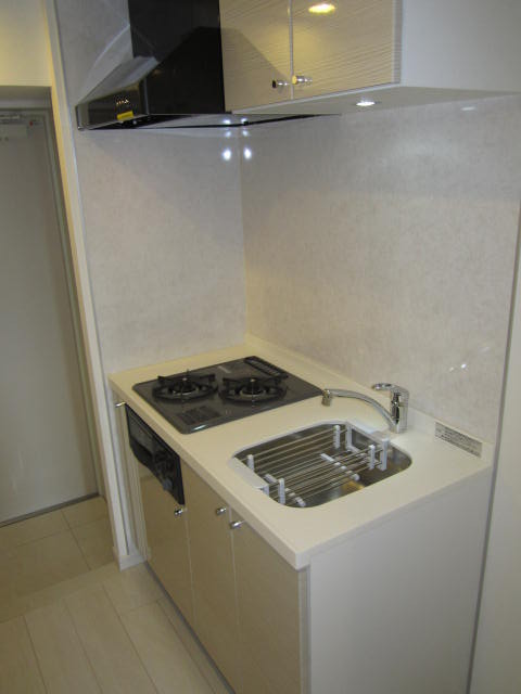 グランド・ガーラ横濱元町10階 大型レンジフード付きキッチン