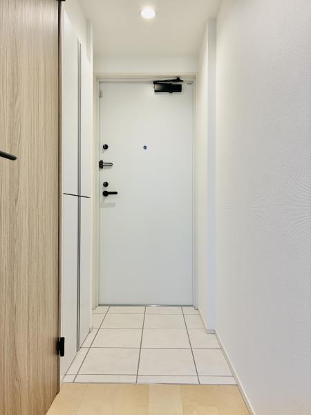 Ｄ’ｓ　ＶＡＲＩＥ練馬レジデンス4階 玄関