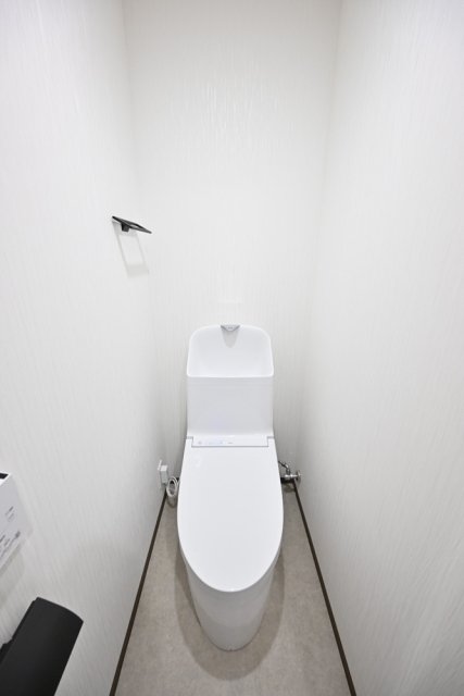 ＧＲＡＮＳＩＴＥ　ＮＡＫＡＭＥＧＵＲＯ8階 トイレ