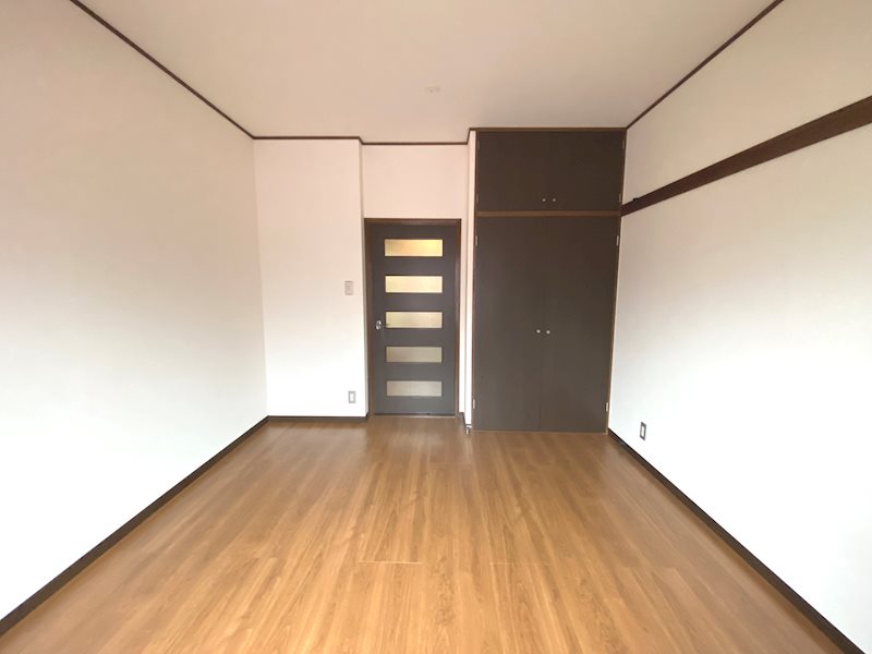 ヴィレヂ・ハピネス5（参番館） 中部屋の写真になります