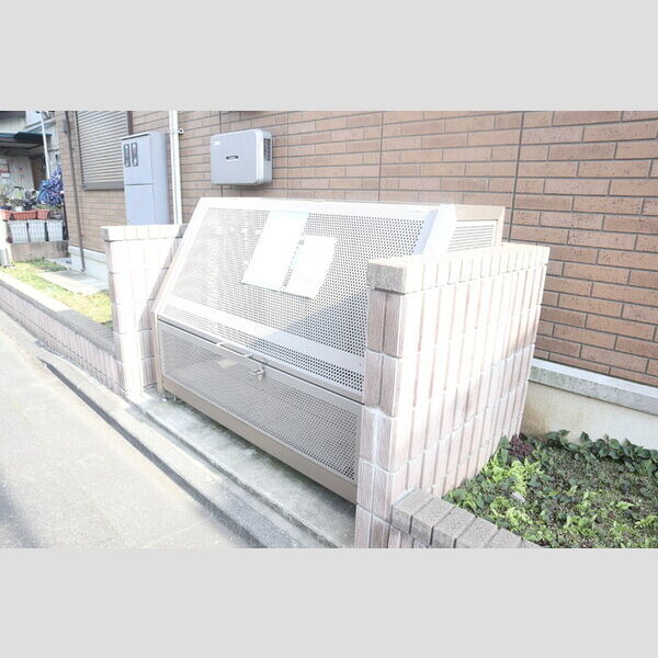 Polaris(ポラリス)303号室 ゴミストッカー