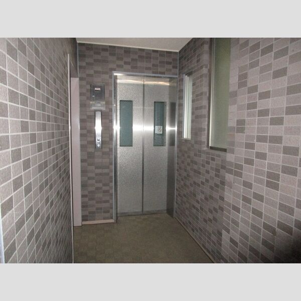 フォアグランデ エレベーター