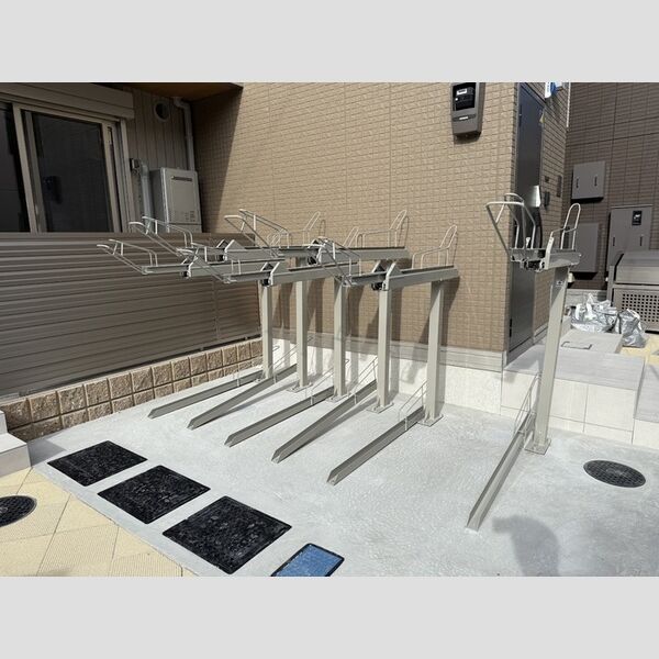 セレスティア東四つ木Ⅴ206号室 駐輪場