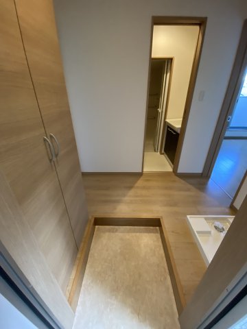 Ballon d’Or中山101号室 玄関