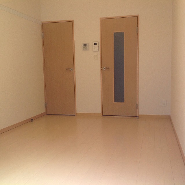 レオパレスＴＫ　ｏｎｅ203号室 玄関