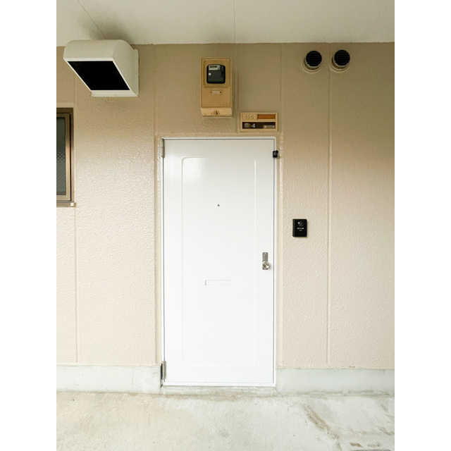リブレス金町東水元　旧　第六竹石マンション105号室 玄関