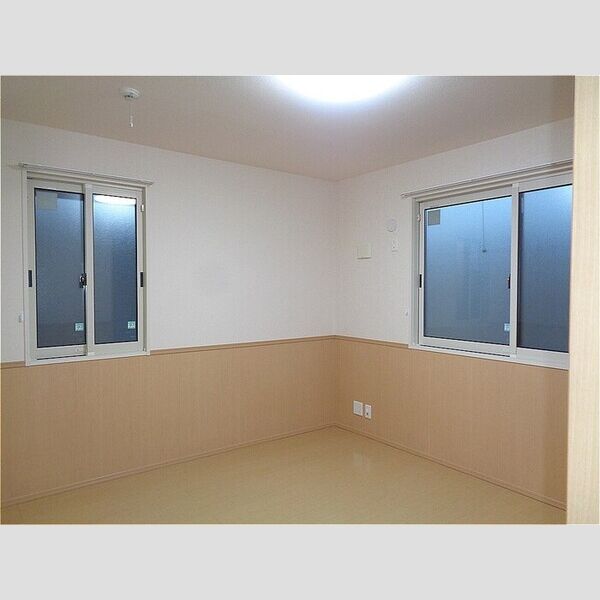 ヴェルデ コリーナ　参番館102号室 洋室