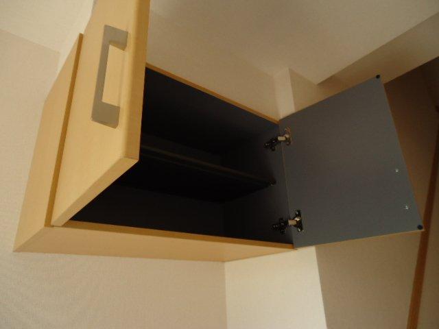 モア　グランディール・エヌ201号室 収納