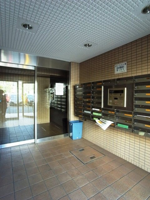 アーバンヒルズ西日暮里2階 エントランス