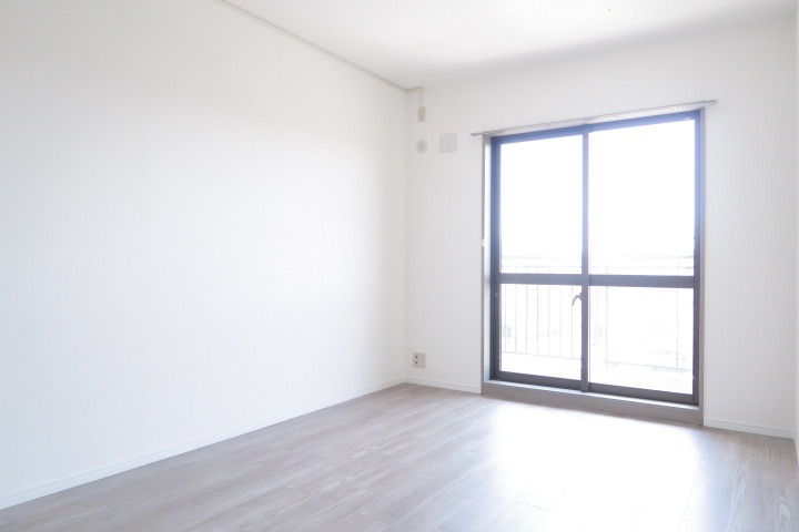 TRガーデン蕨（旧PLENDY蕨）3階 内観