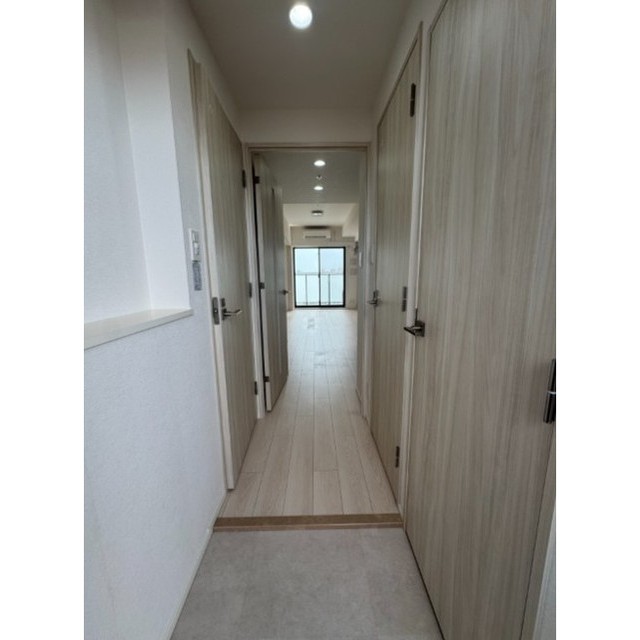 スプランディッド南千住DUE 玄関
