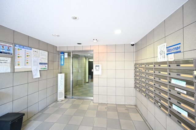 ワールドパレス永福町4階 エントランス