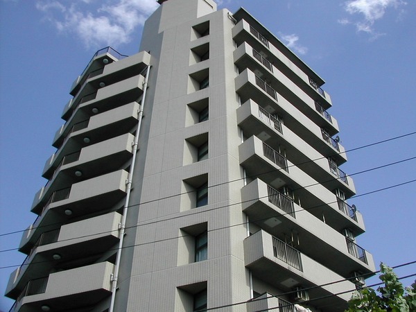 サンマンションアトレ大山202号室 外観