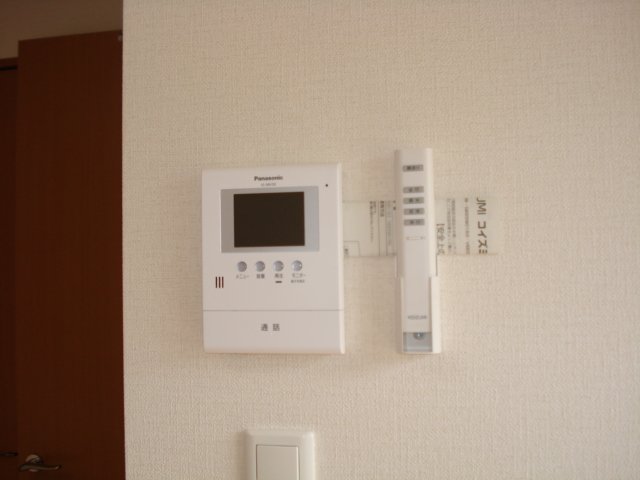ソフィア107号室 カメラ付インターホン