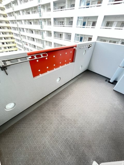 グランパティオス公園西の街５番館 バルコニー