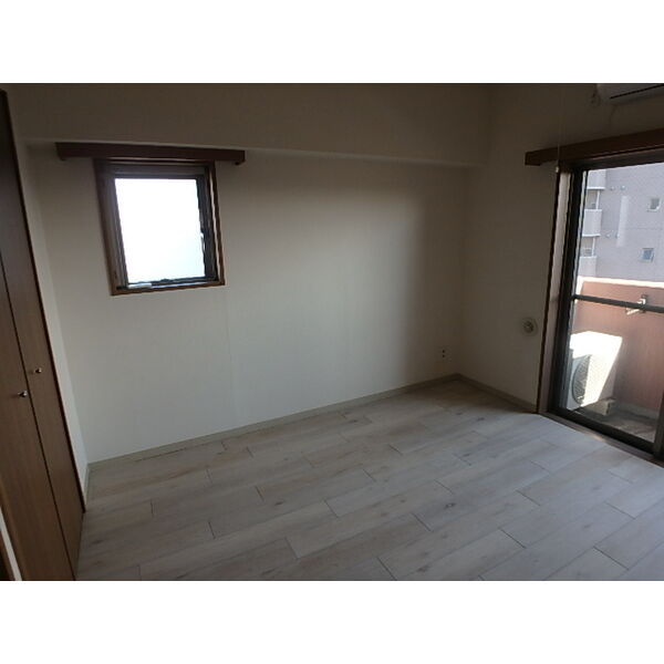 シンシア大森本町703号室 寝室