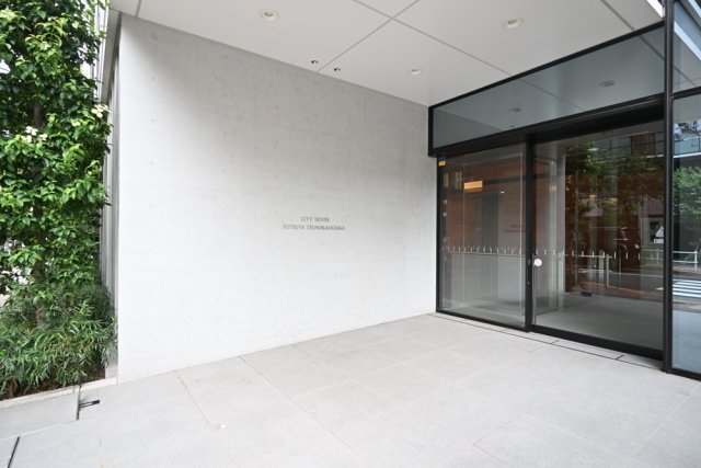 シティハウス四谷津の守坂 エントランス