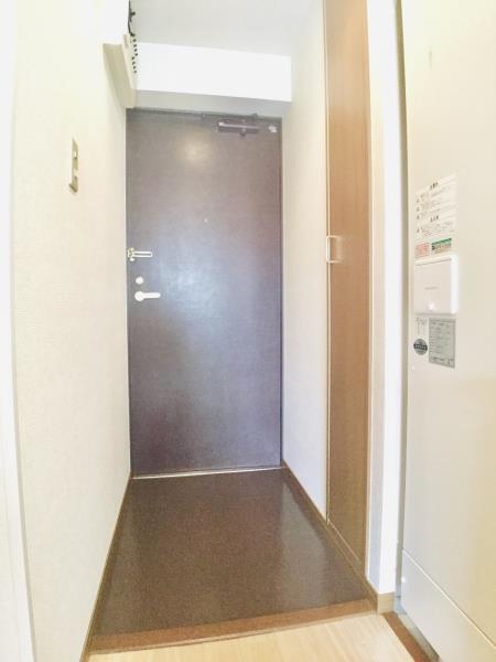 メゾンベール南麻布5階 玄関