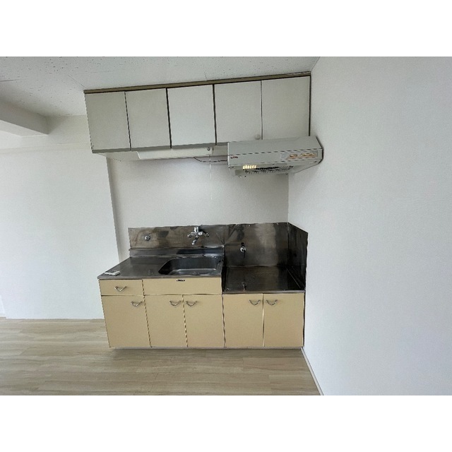 リブレス東浦和　旧東浦和ハイツ308号室 キッチン