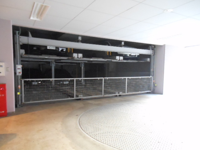 カーサ大井町7階 駐車場完備です