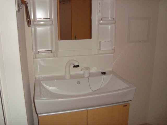 ティアラ・ビバ 洗髪洗面化粧台