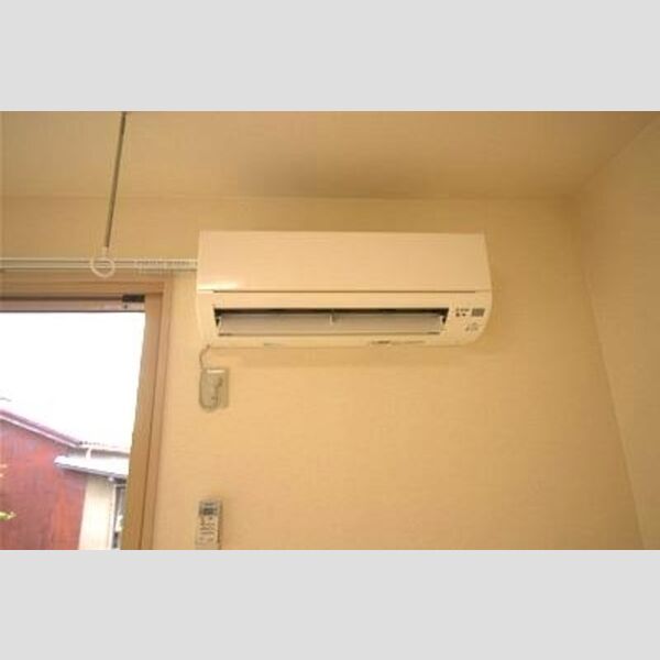 ヴィラ・グランメール102号室 エアコン