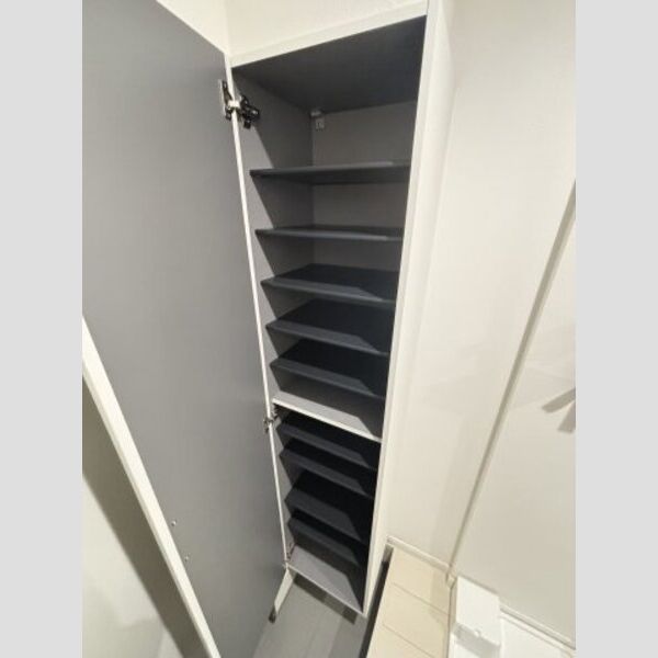 グランディール柏103号室 収納