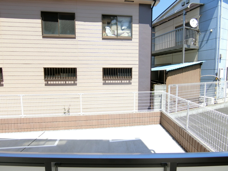 リブリ・シンシア1階 バルコニー