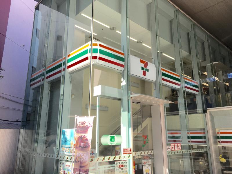 クレアシオン六本木 【コンビニエンスストア】セブンイレブン テレビ東京本社店まで206ｍ