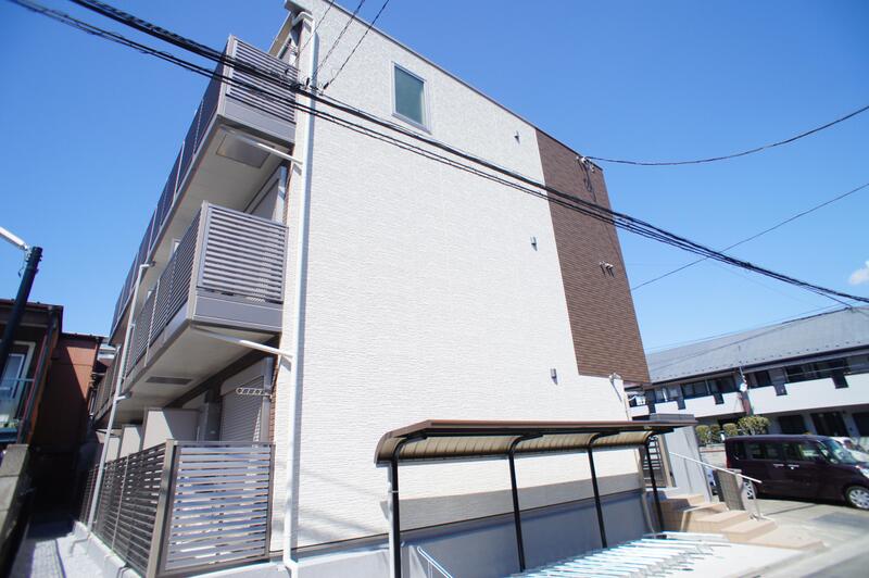 アウティスの外観画像