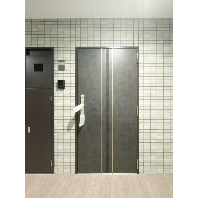 アーバハイツ六町環七北通り0506号室 玄関