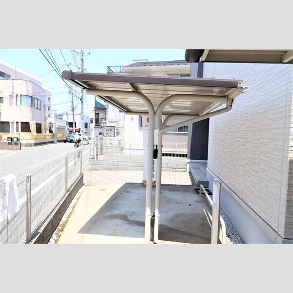 グリーンコーポ　B棟102号室 駐輪場