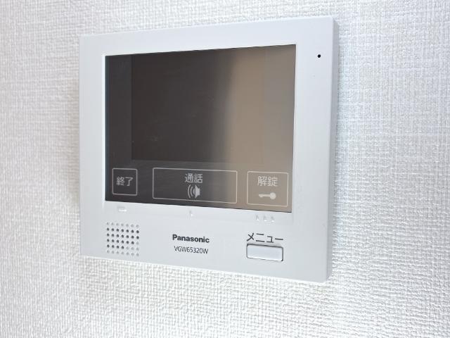 サン　フォレストⅤ303号室 カメラ付インターホン