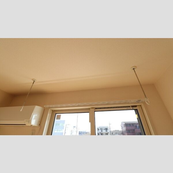 グレイス坂戸202号室 ★室内物干し★