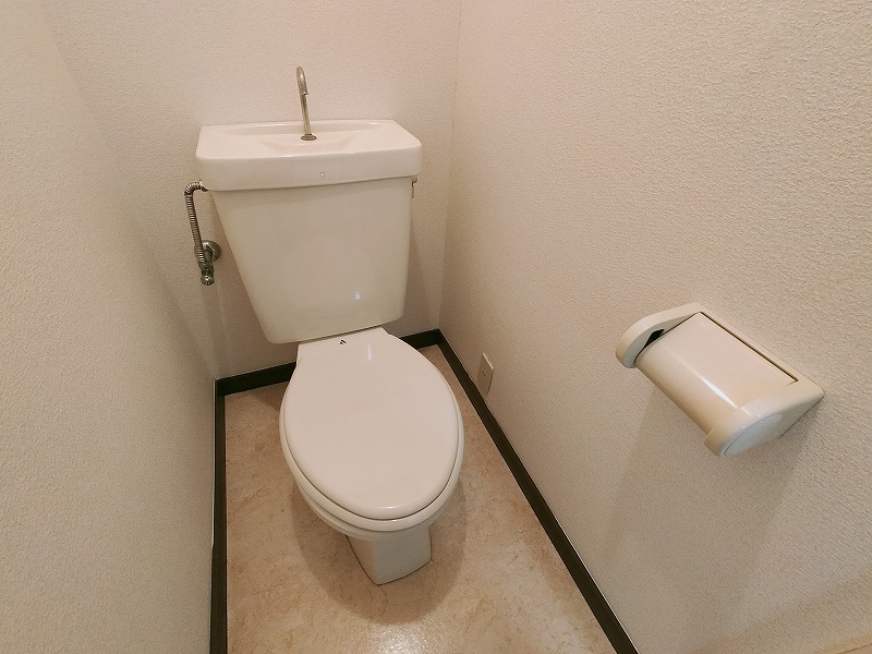 サン・クレスト2階 部屋その他