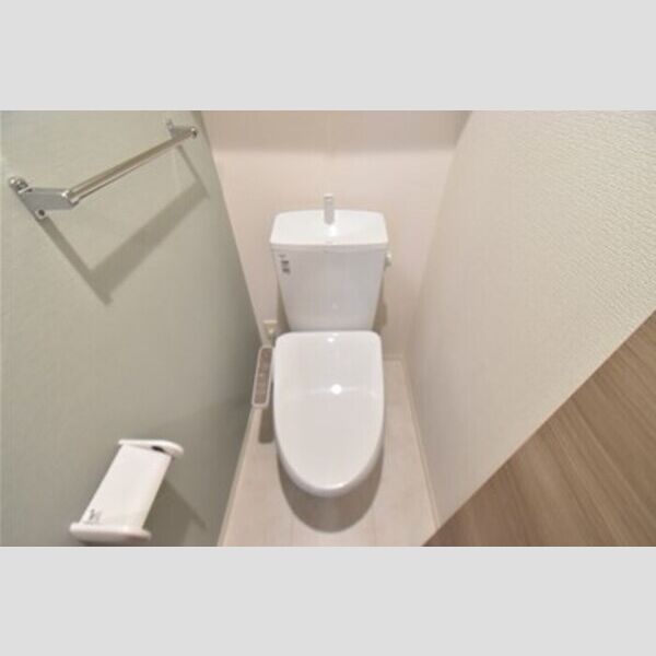 エリオント東柏ケ谷2丁目 トイレ