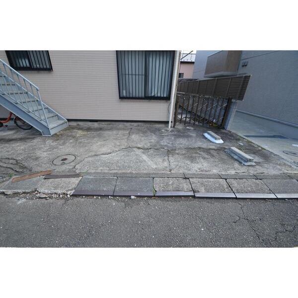 ハイムカケヒ202号室 駐車場