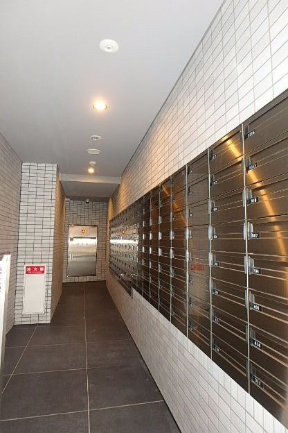 ガーラ・ステーション横濱関内4階 集合郵便受け