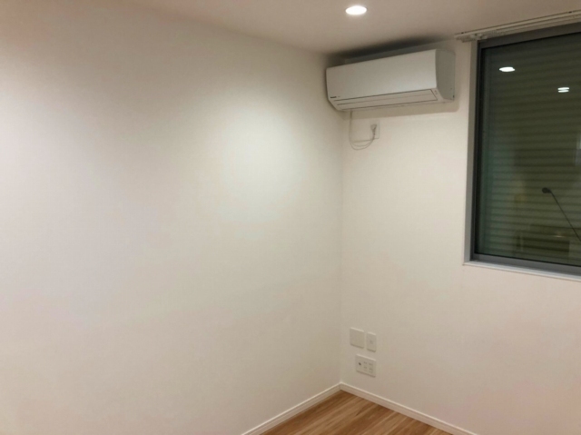 ＴＥＮ－ＮＯＭ　ＨＯＵＳＥ　ＰＲＥＭＩＥＲ リビング