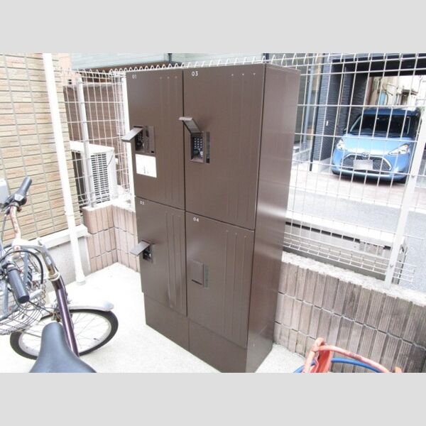 ホーリー稲荷木　B 宅配ボックス